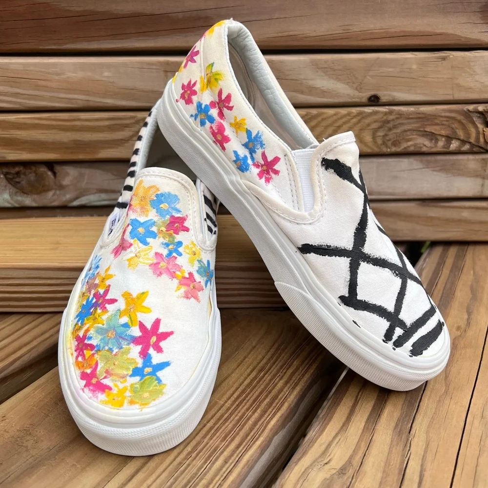 - Vans Sz 5.5 Handpainted Slip-On Sneakers! EUC!